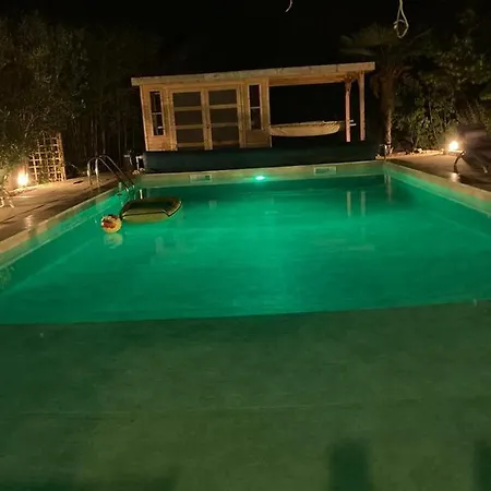 Le Clos Des Olivettes Panzió