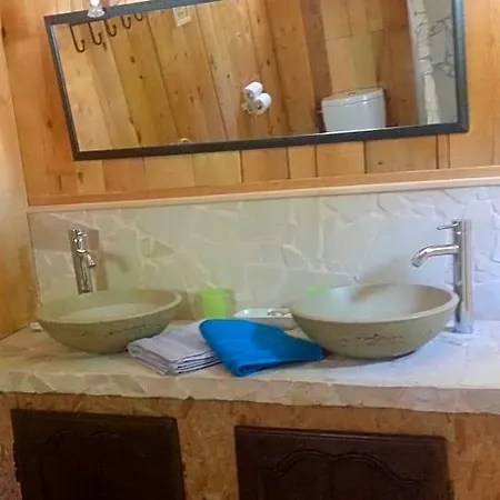 Panzió Le Clos Des Olivettes Sainte-Croix-de-Quintillargues